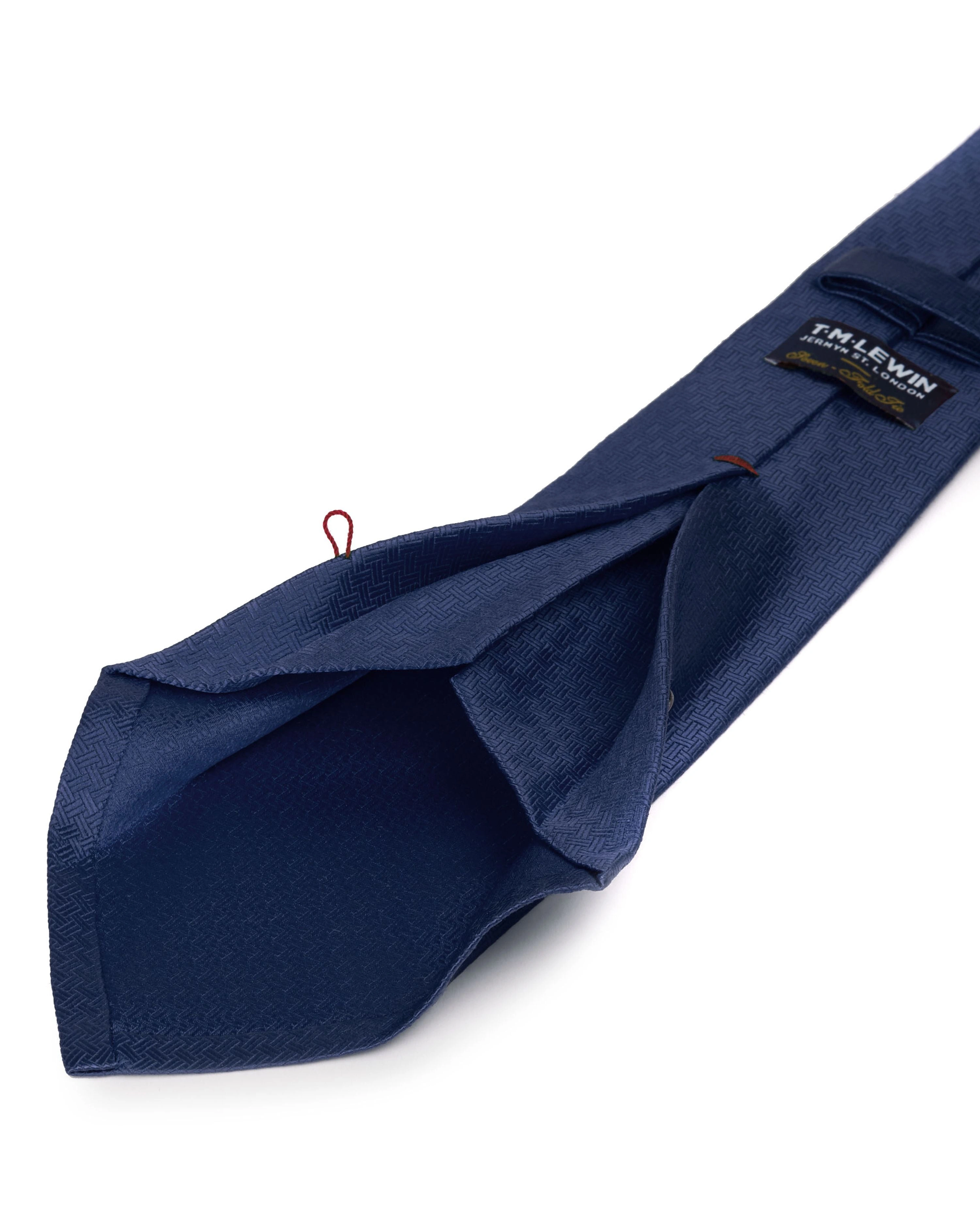 Navy Silk Tie – Effortless Style, Seven-Fold Wide Design for a Polished Look.